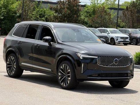 Certified 2026 Volvo XC90 B6 Plus AWD/4WD image 1