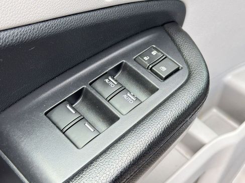 Used 2017 Honda Pilot Touring image 20