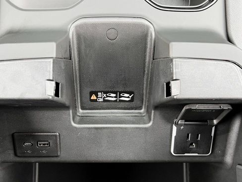 Used 2024 GMC Sierra 1500 AT4 w/ Technology Package image 24