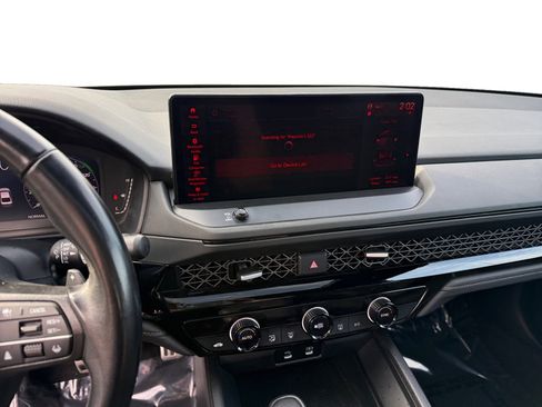 Used 2024 Honda Accord Sport image 12