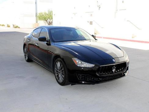 Used 2018 Maserati Ghibli image 3