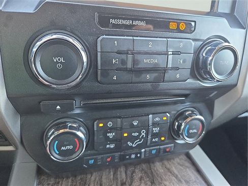 Used 2018 Ford F250 Lariat w/ Lariat Value Package image 14