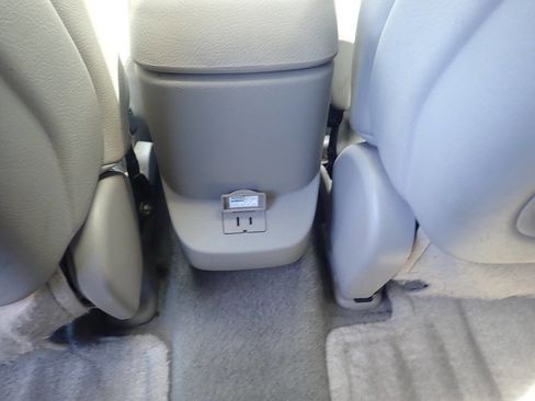 Used 2012 Toyota RAV4 Limited w/ Premium Plus Value Pkg AWD/4WD image 14