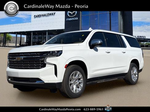 Used 2024 Chevrolet Suburban Premier RWD image 1