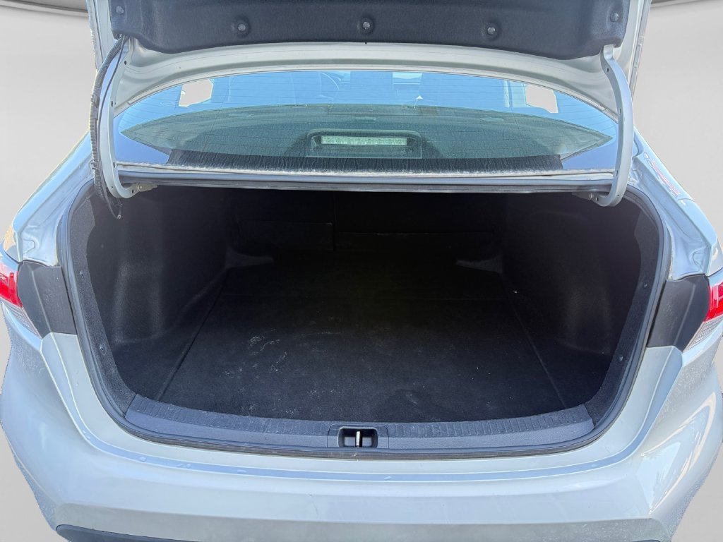 Used 2024 Toyota Corolla LE FWD image 38
