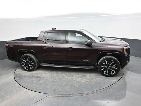 New 2025 GMC Sierra EV Denali image 40