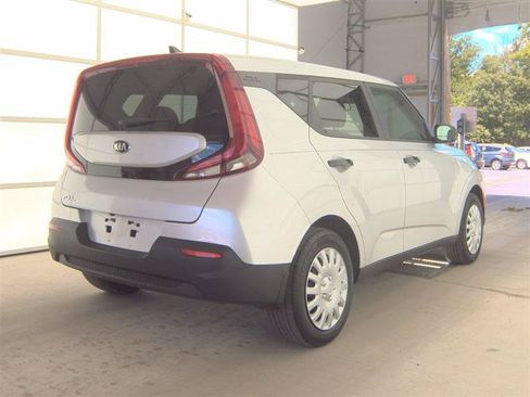 Used 2020 Kia Soul LX FWD image 5
