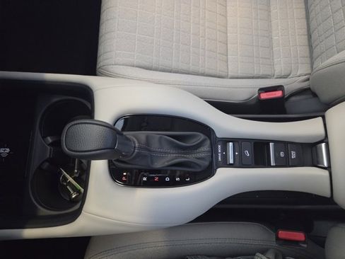 New 2026 Honda HR-V LX image 43