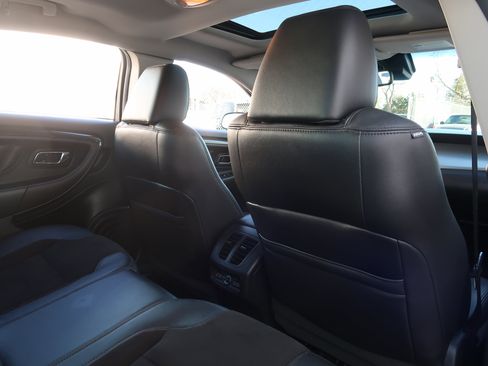 Used 2011 Ford Taurus SHO w/ 402A Rapid Spec Order Code image 37