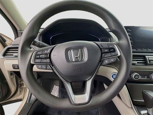 Used 2020 Honda Accord LX image 11