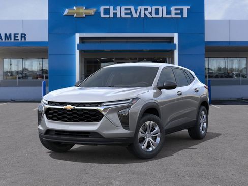New 2026 Chevrolet Trax LS image 6