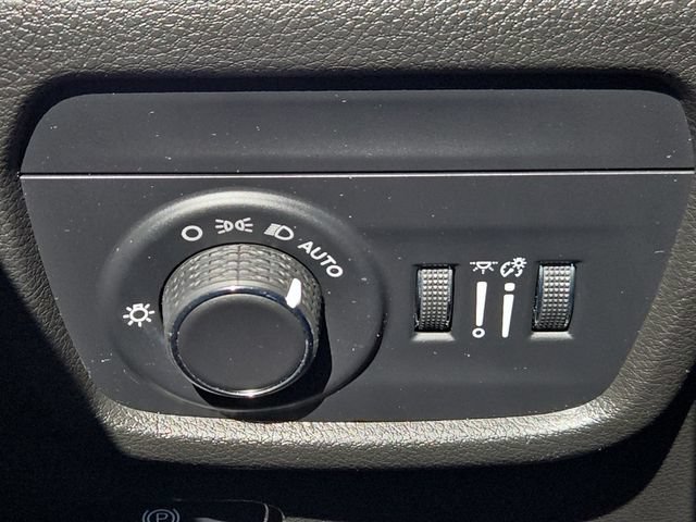 Used 2021 Jeep Grand Cherokee L Laredo AWD/4WD image 26