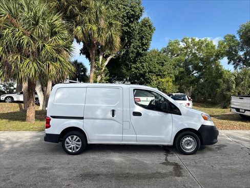 Used 2019 Nissan NV200 S w/ Cruise Control Package image 6