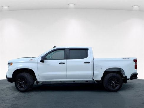 Used 2024 Chevrolet Silverado 1500 LT Trail Boss image 13