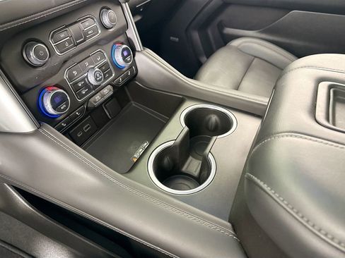 Used 2023 Chevrolet Tahoe LT image 16