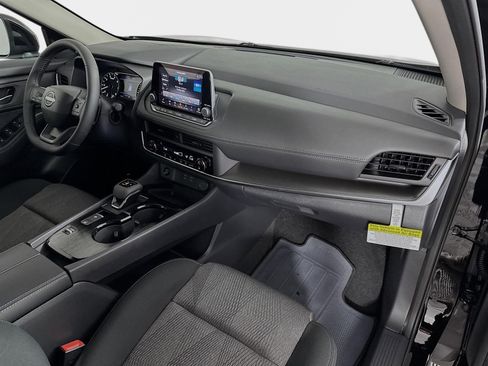 New 2026 Nissan Rogue SV FWD image 27