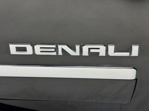 Used 2012 GMC Yukon XL Denali AWD/4WD image 9