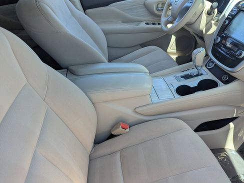 Used 2017 Nissan Murano SV image 11