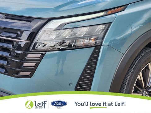 Used 2026 Nissan Pathfinder Platinum w/ Cargo Package FWD image 5