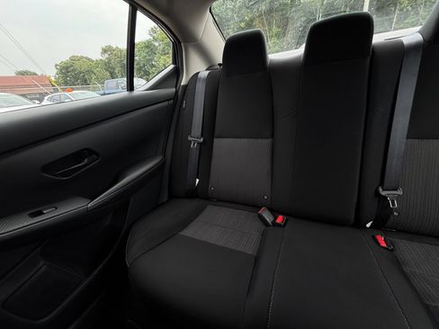 Used 2025 Nissan Sentra SV FWD image 38