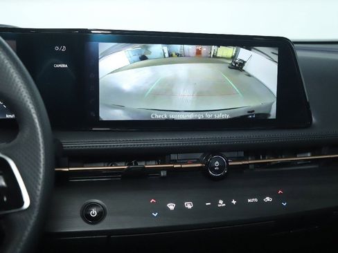 Used 2023 Nissan Ariya AWD image 28