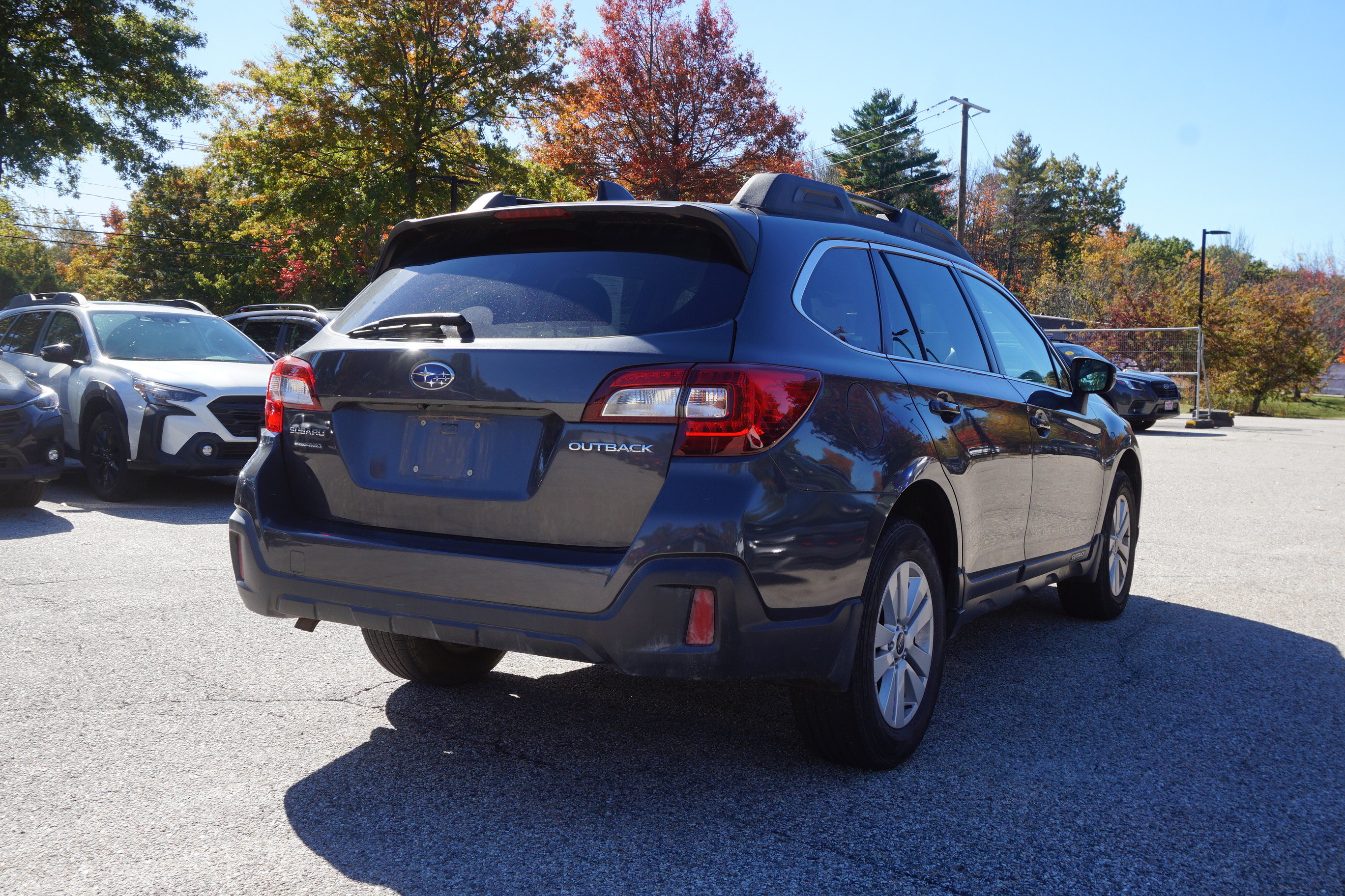 Used 2019 Subaru Outback 2.5i Premium AWD/4WD image 5