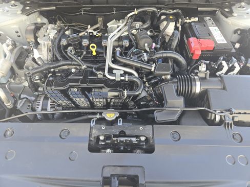 Used 2024 Nissan Altima 2.5 SV image 33