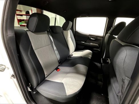 Used 2020 Toyota Tacoma TRD Off-Road w/ Blackout Package image 27