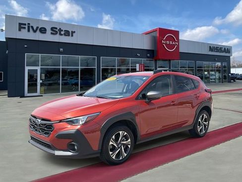 Used 2025 Subaru Crosstrek 2.5i Premium AWD/4WD image 3