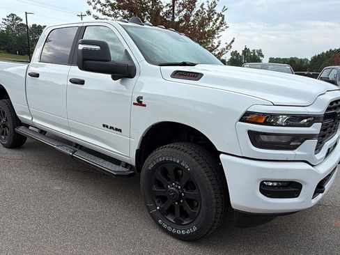 New 2026 RAM 2500 Big Horn AWD/4WD image 5