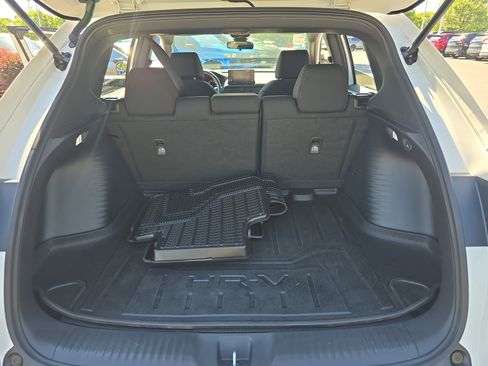 Used 2024 Honda HR-V Sport image 13
