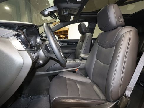 Certified 2025 Cadillac XT5 Premium Luxury image 23