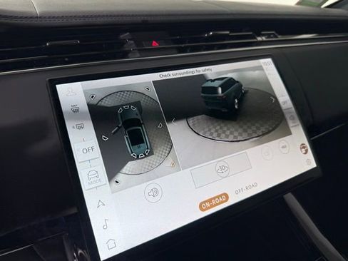 New 2025 Land Rover Range Rover Sport Dynamic SE image 18