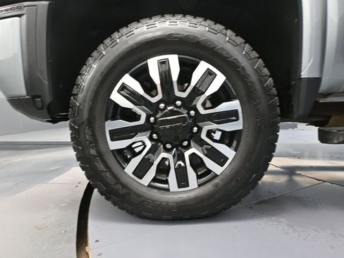 Used 2025 GMC Sierra 3500 Denali Ultimate image 20