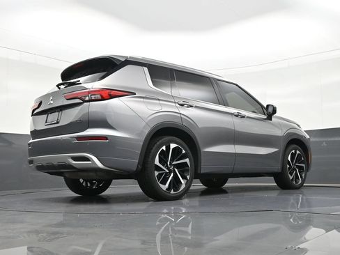 Used 2022 Mitsubishi Outlander SEL AWD/4WD image 26