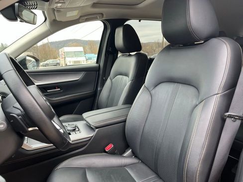 Used 2025 MAZDA CX-90 3.3 Turbo w/ Preferred Package image 9