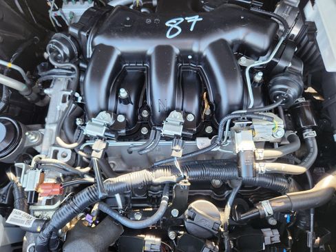 Used 2024 Nissan Pathfinder SV AWD/4WD image 19