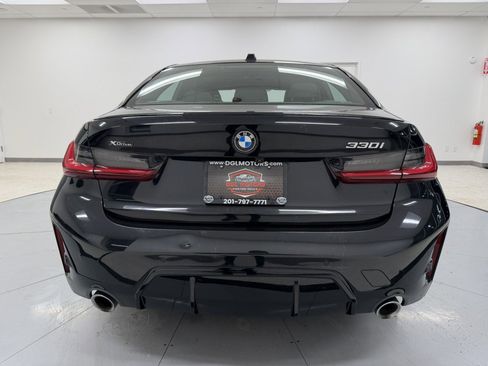 Used 2023 BMW 330i xDrive Sedan w/ M Sport Package image 6