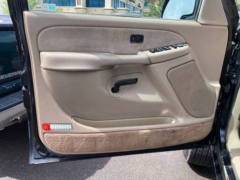 Used 2001 Chevrolet Silverado 2500 LS w/ Off-Road Skid Plate Pkg AWD/4WD image 13