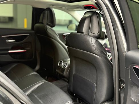 Used 2023 Mercedes-Benz C 300 Sedan w/ Exclusive Trim Package image 32