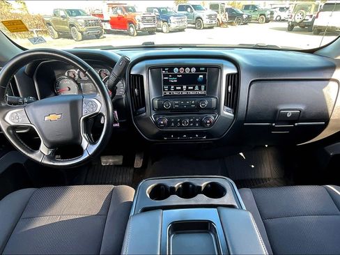 Used 2018 Chevrolet Silverado 1500 LT w/ Texas Edition image 13