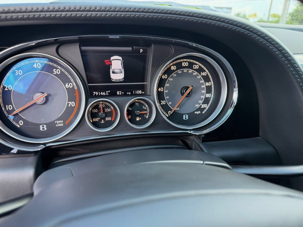 Used 2014 Bentley Flying Spur W12 AWD/4WD image 13