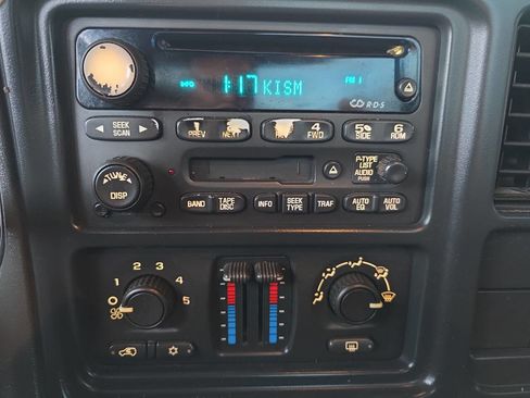 Used 2003 Chevrolet Silverado 1500 LS image 26