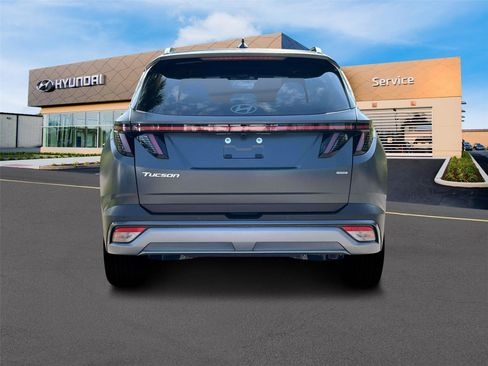 New 2025 Hyundai Tucson Limited AWD/4WD image 6