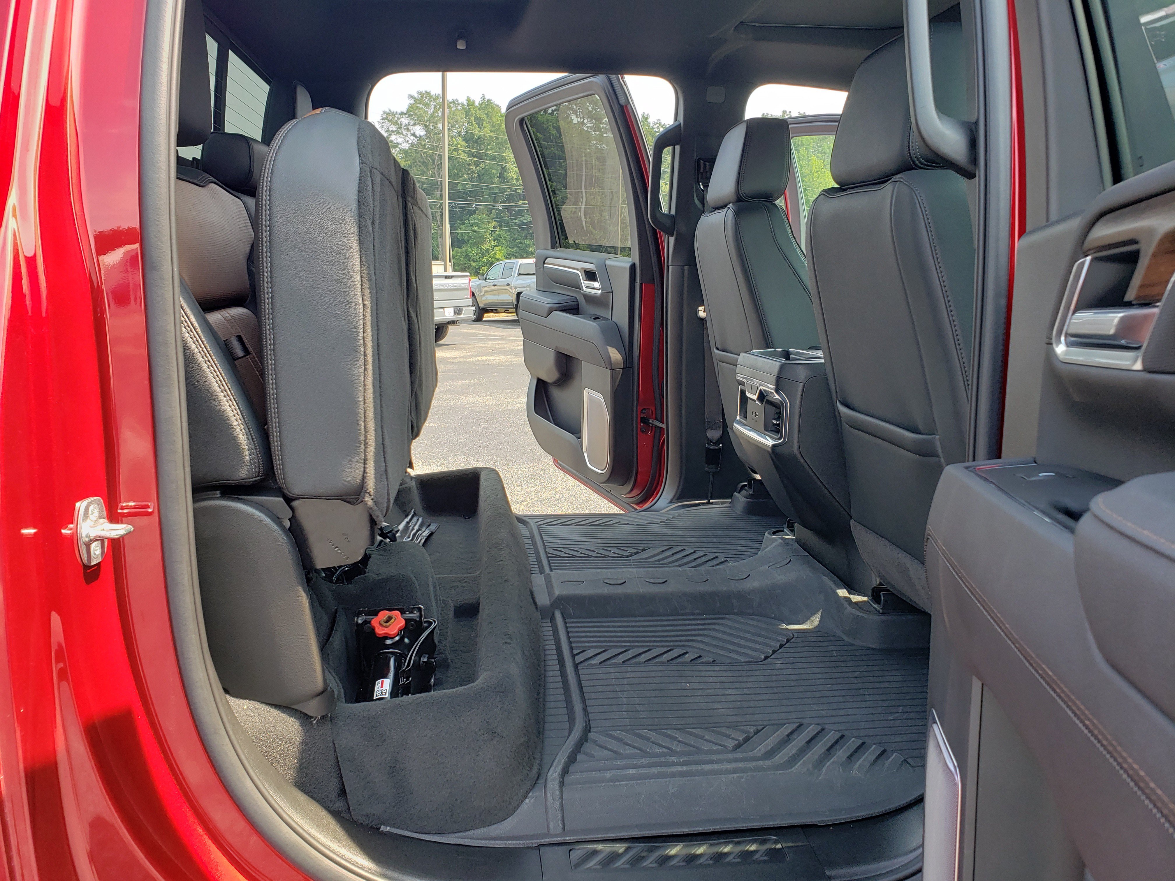 Used 2025 Chevrolet Silverado 3500 High Country w/ High Country Premium Package AWD/4WD image 34