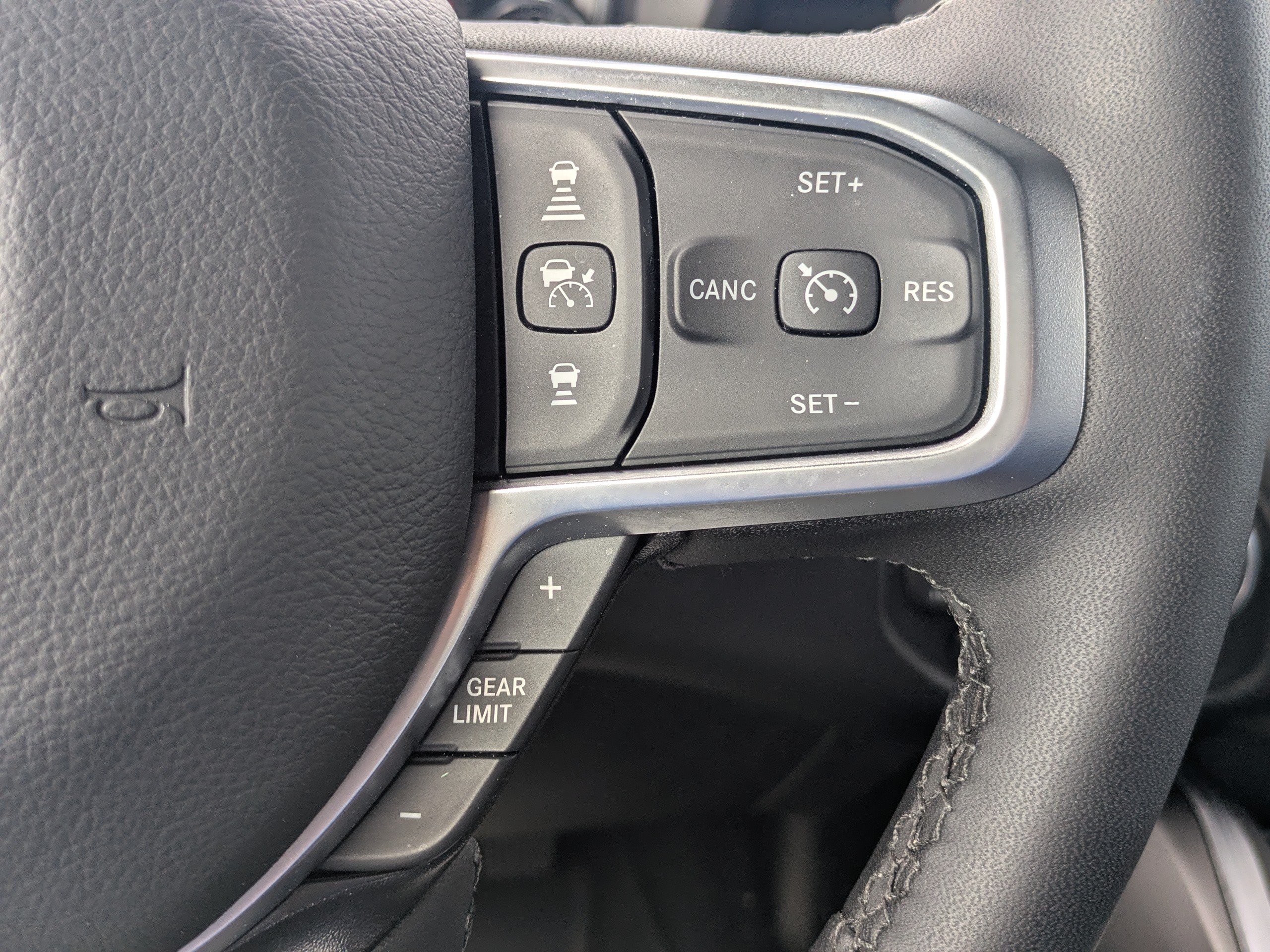 Used 2025 RAM 1500 Big Horn AWD/4WD image 27