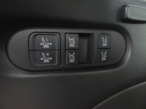 Used 2026 Hyundai Palisade Limited FWD image 18