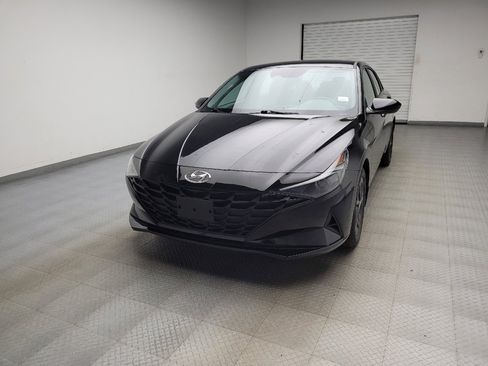 Used 2023 Hyundai Elantra SEL FWD image 15