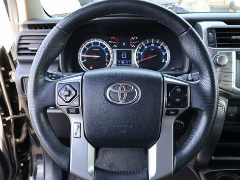 Used 2014 Toyota 4Runner SR5 image 25