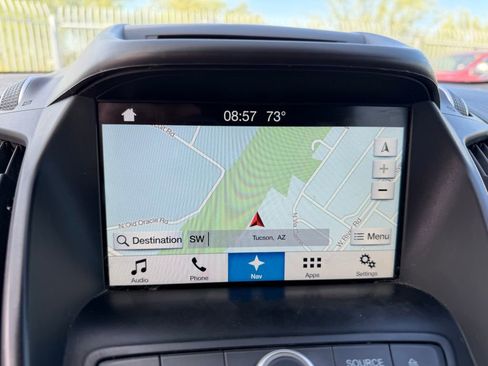 Used 2017 Ford Escape SE w/ Equipment Group 201A image 9